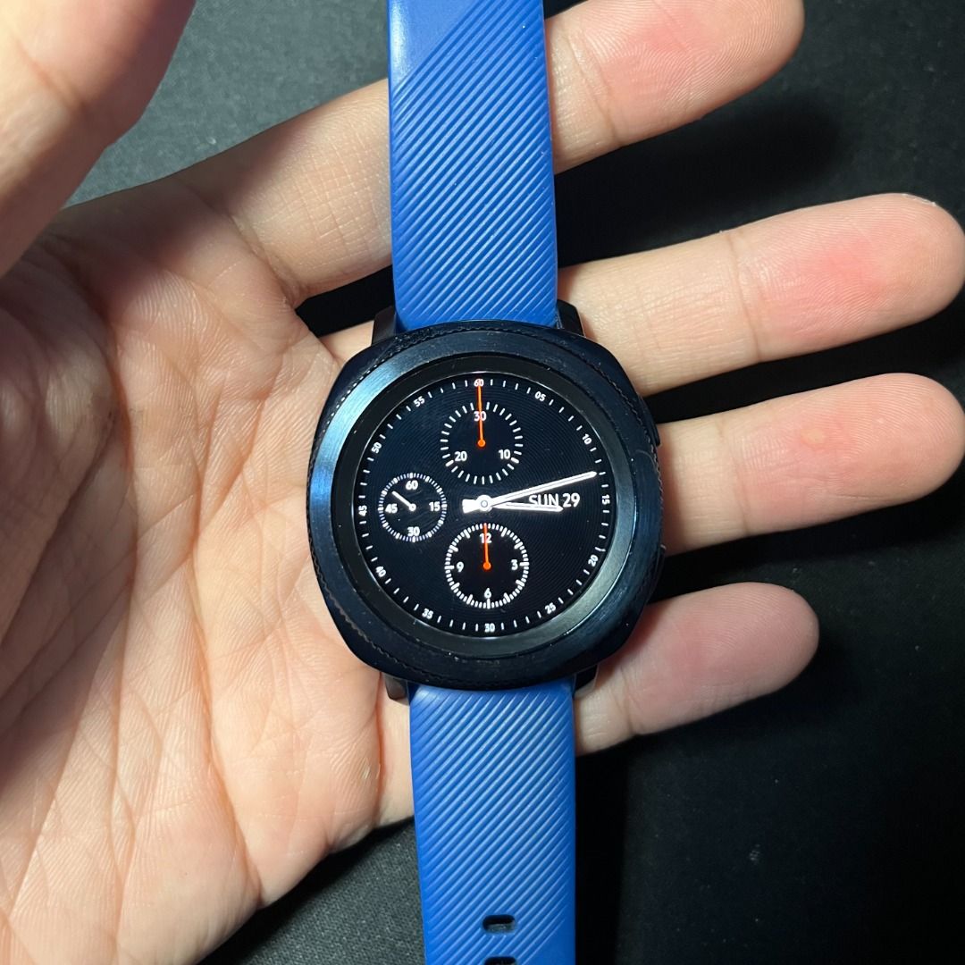 Samsung Gear Sport S3 smartwatch