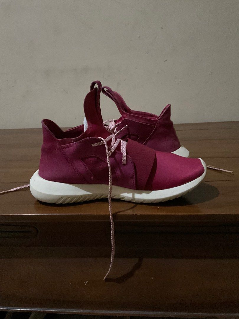 Adidas tubular defiant top maroon