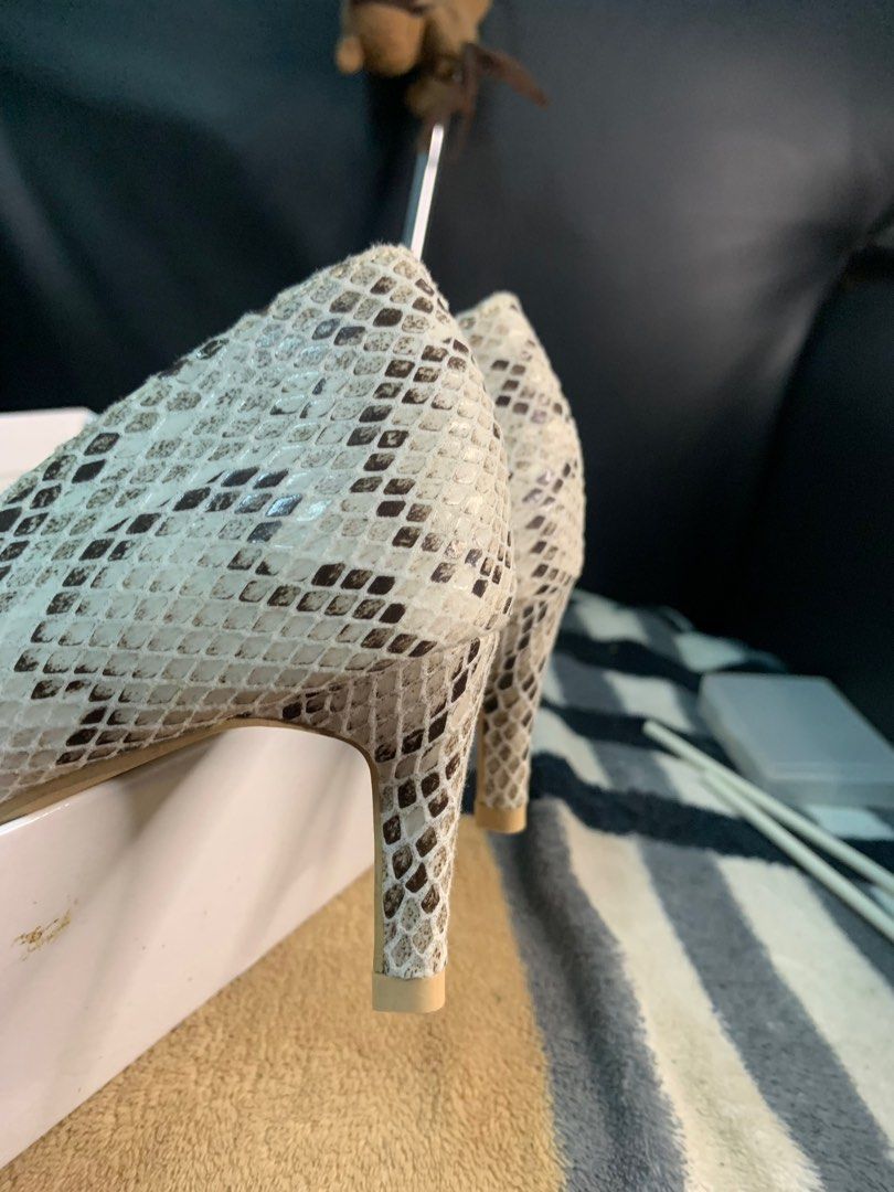snake shoes