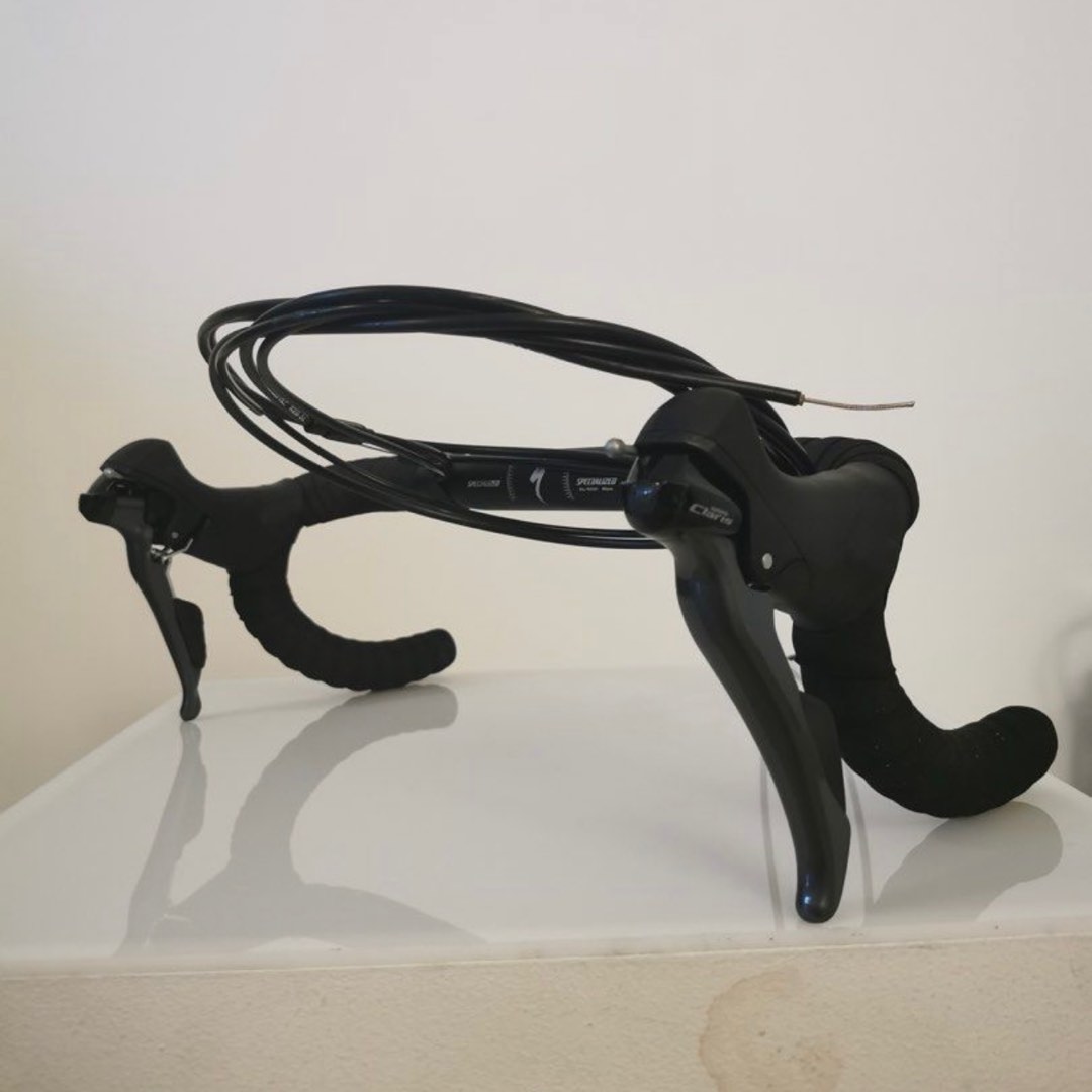 Specialized Diverge handlebar, wheels and shimano Claris group set