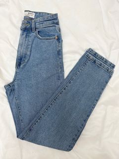 (Category: ) located in . Submitted by kokoclosets (Listing ID 1254428141, Image 1). Description: .