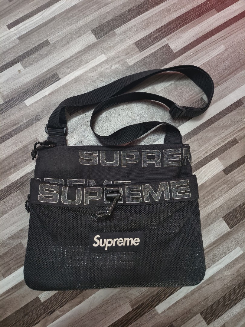 Supreme Sling Bag Bag (FW21) Black