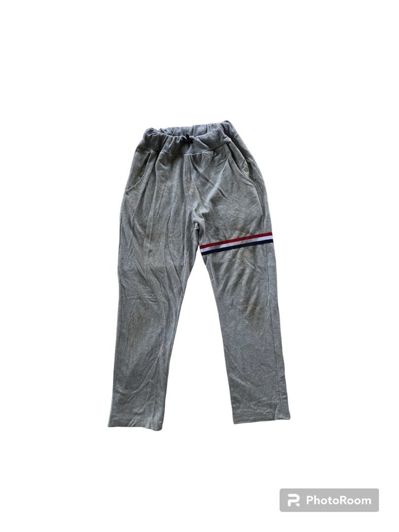GREY LINE SWEATPANTS SIZE XXS 21 23 Women s Fashion Bottoms