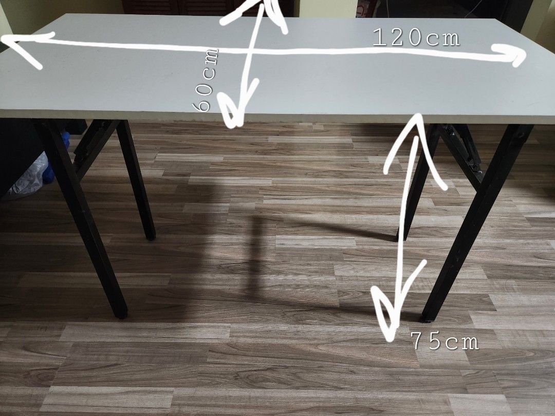 Table (foldable study /multipurpose table) (Category: Tables & Sets) located in Singapore. Submitted by kals88 (Listing ID 1254372288, Image 2). Description: Foldable study table I had bought it for E-Learning at home but I need to go in person everyday and hence I do not need this table.