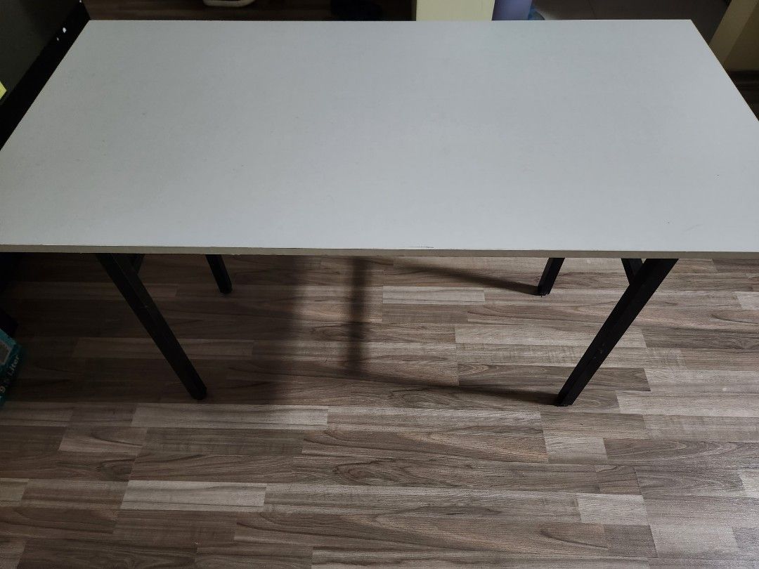 Table (foldable study /multipurpose table) (Category: Tables & Sets) located in Singapore. Submitted by kals88 (Listing ID 1254372288, Image 1). Description: Foldable study table I had bought it for E-Learning at home but I need to go in person everyday and hence I do not need this table.