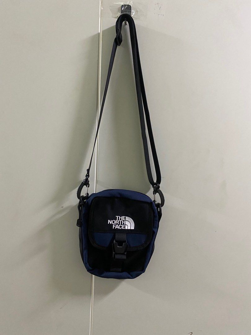 Sling bag cheap tnf