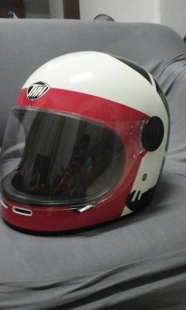 Thh helmets under shop 4000