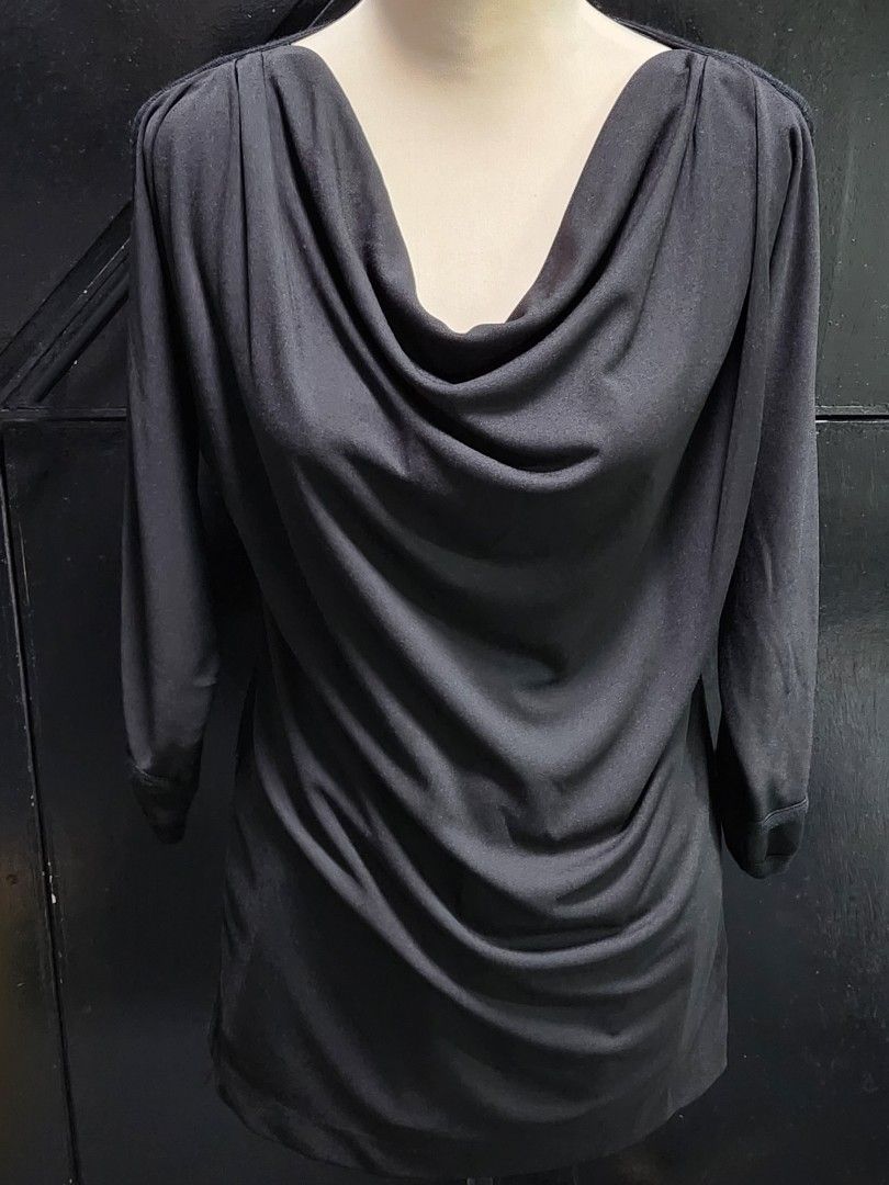 Tory Burch Cowl Neck longsleeves (Category: Luxury Apparel) located in Tarlac. Submitted by jemserrano (Listing ID 1254323406, Image 2). Description: Tory Burch Cowl Neck Longsleeves Long top style / mini dress Excellent condition From US Small on tag.