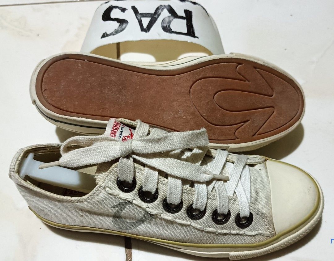 TRUE RELIGION Womens Women s Fashion Footwear Sneakers on Carousell