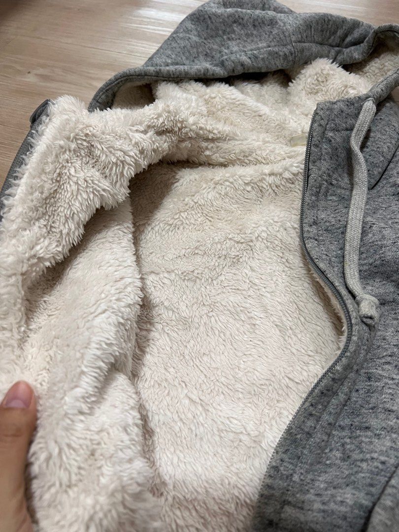 Uniqlo hooded inside fluffy Jacket grey zip up M