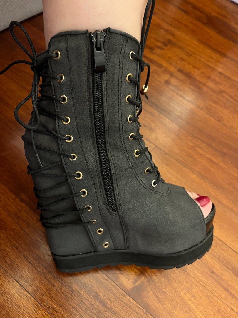 Grunge high heels outlet
