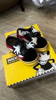 Vans x Mickey old school shoes