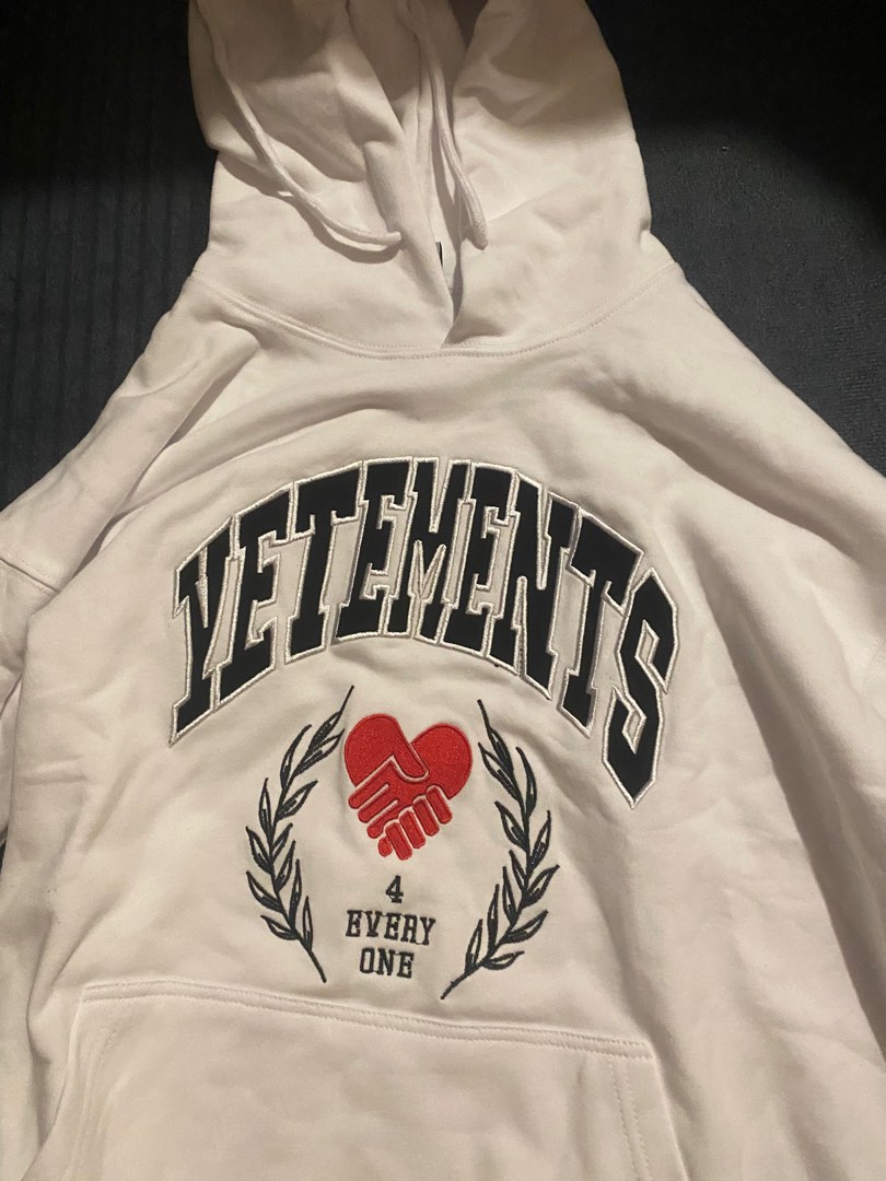 Vetements cutest ever hoodie outlet