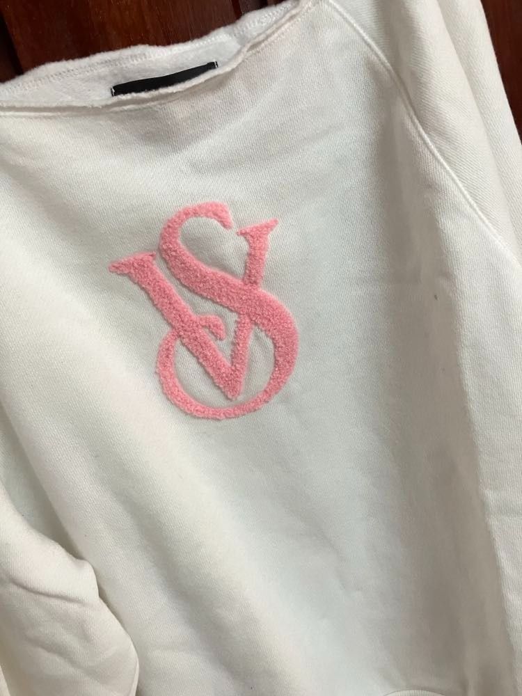 Victoria secret discount white sweater