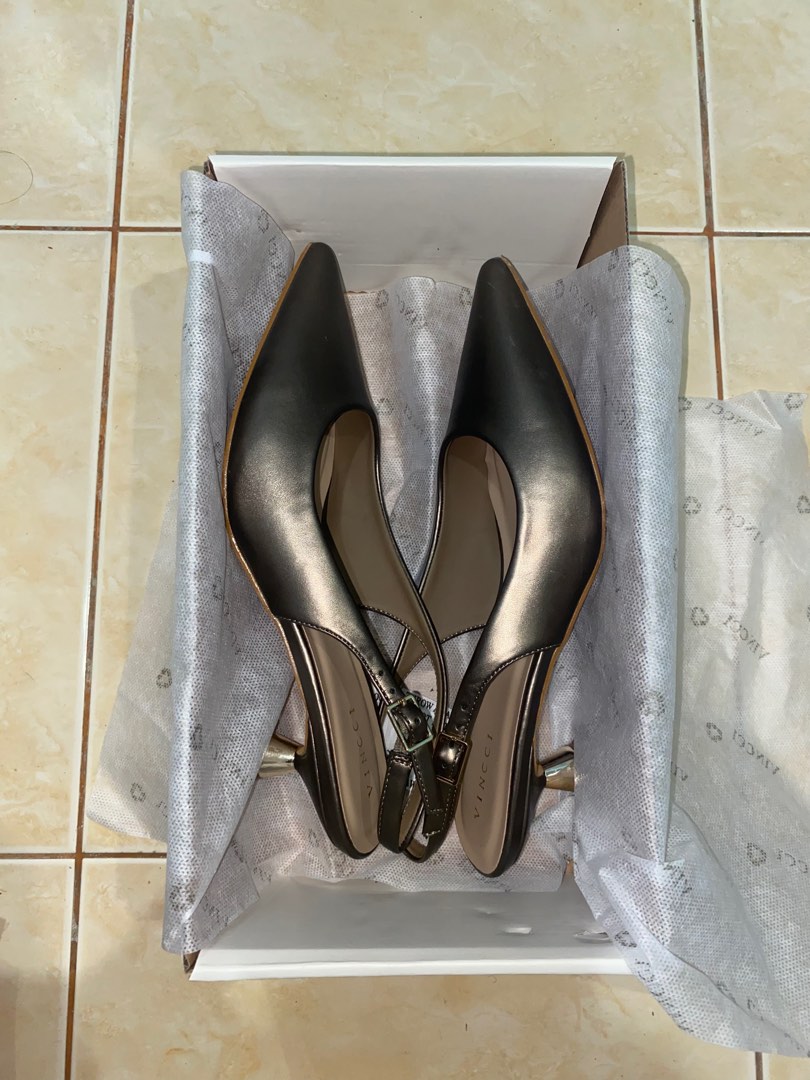 vincci heels, Women's Fashion, Footwear, Heels on Carousell