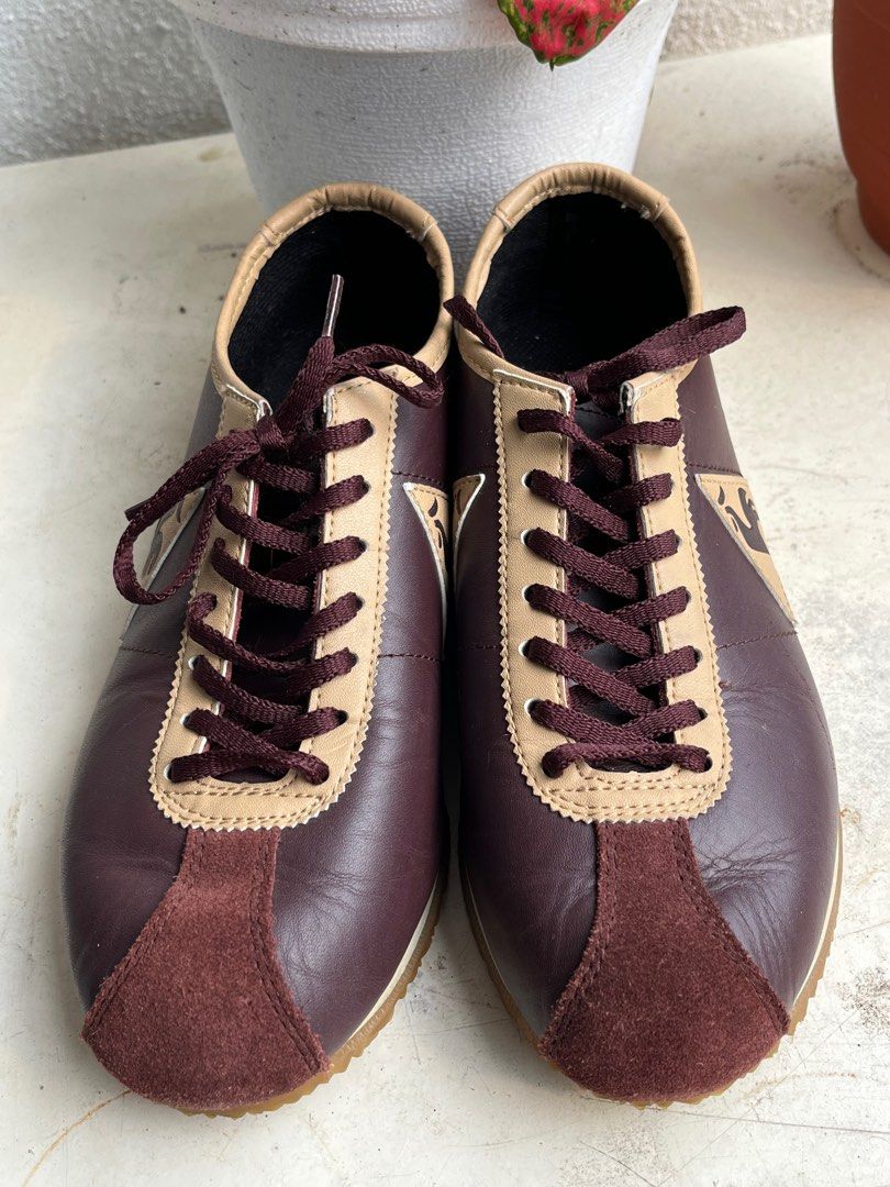 VINTAGE LECOQ SPORTIF OLD STOCK CLASSIC COLOUR VINTAGE TRAINER SHOES Men s Fashion Footwear Sneakers on Carousell