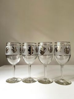 Vintage Libbey Wine Glasses set of 4