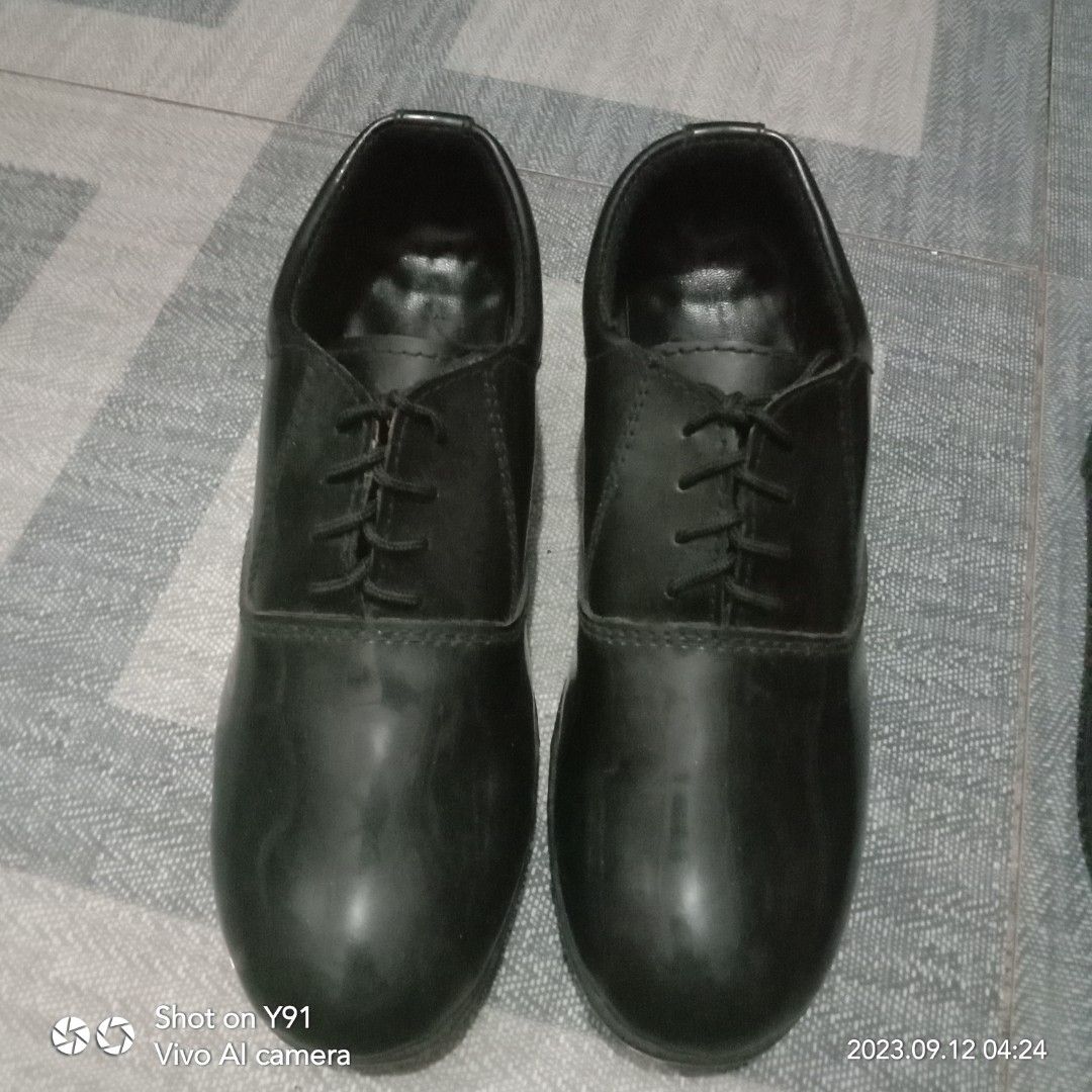 Women shoes Women s Fashion Activewear on Carousell