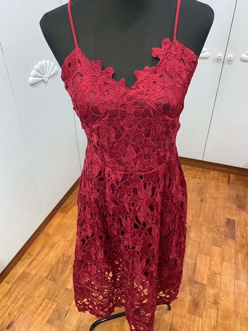 Astr the label lace store midi dress red tannin