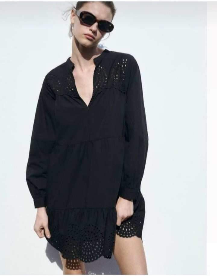 Zara poplin midi dress (Category: Dresses) located in Los Banos. Submitted by ZaraAll (Listing ID 1254304208, Image 1). Description: Brand new. Xs on tag fits till small.