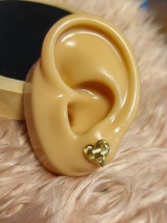 Round LV Earrings 18k Vvspl Saudi gold