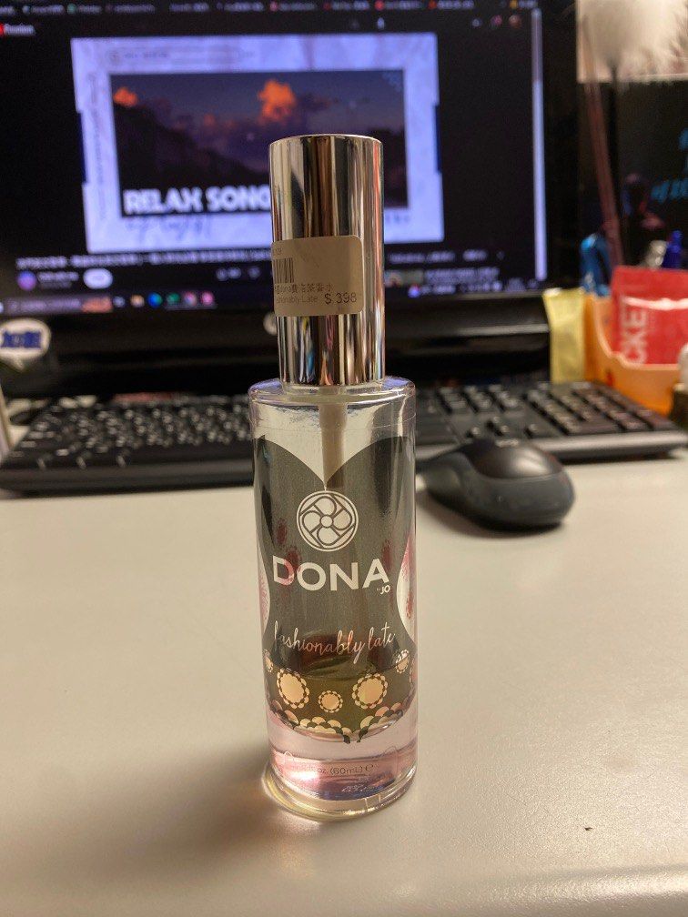 Dona fashionably 2025 late