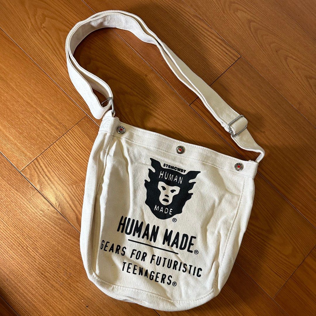 《代購中》全新 HumanMade 單肩包 背包 代購 oversize, 他的時尚, 包包與錢包, 腰包、手拿包在旋轉拍賣