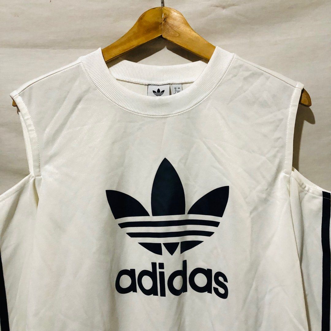 Cold shoulder cheap adidas sweatshirt