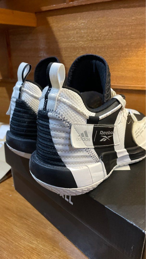 Shaqnosis 2025 size 12