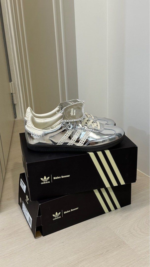 Adidas hot sale original silver