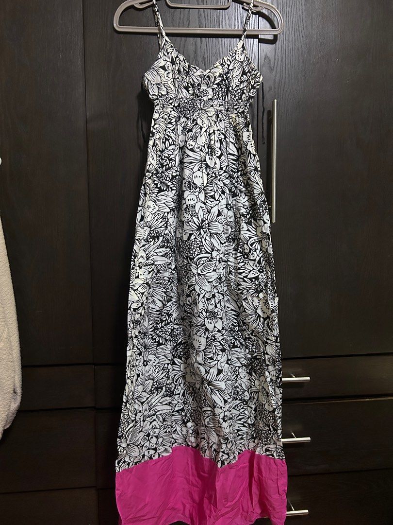 Aero Maxi Dress XS-S (Category: Dresses) located in Paranaque City. Submitted by marjbpp (Listing ID 1254536285, Image 2). Description: .
