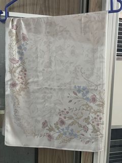 Alhumaira Vanity in Embracing Ivory (Shawl)
