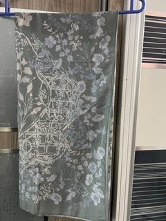Alhumaira Vanity in Adoring Laurel