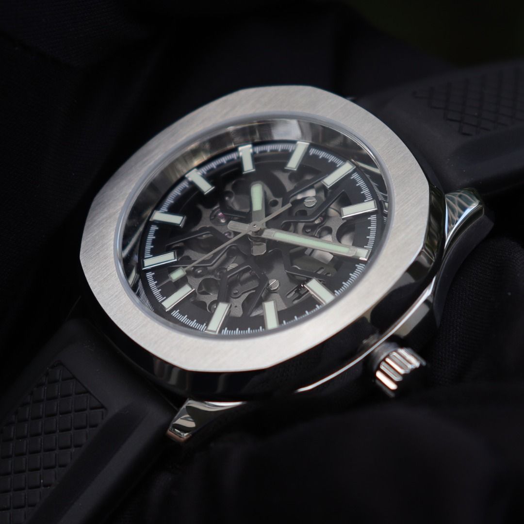 Aquanaut skeleton best sale