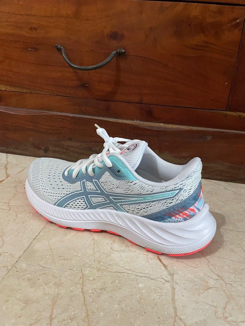 Asics Gel Excite 8 running shoes women