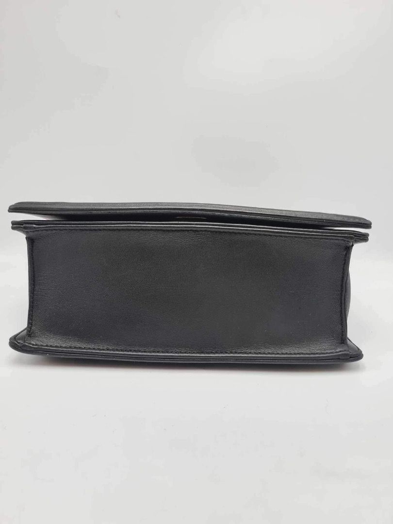 Authentic DIORAMA STUDDED SMALL (Category: Luxury Bags & Wallets) located in Quezon City. Submitted by hellopatchi (Listing ID 1254447487, Image 3). Description: DIORAMA STUDDED SMALL lambskin aghw RANK A 8.5/10 50%DP for sure buyer Can arrange Meet up Slightly negotiable .