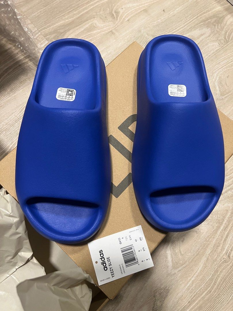 Authentic yeezy slides deals