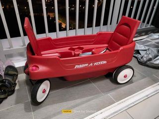 [AVAILABLE] RADIO FLYER RADIOFLYER WAGON RIDE RARE FOR KIDS