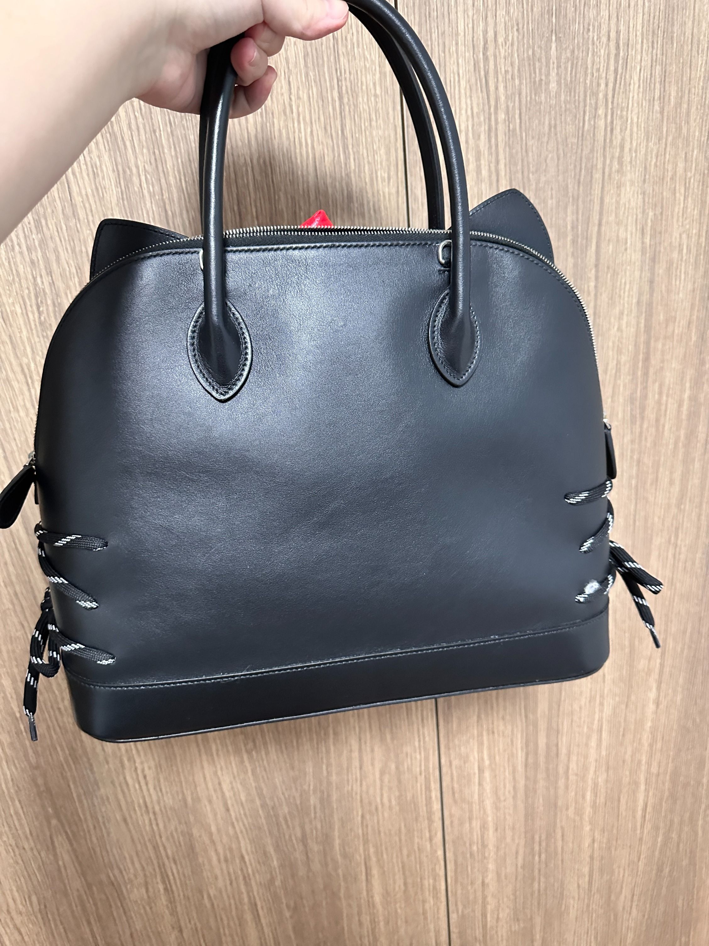 Hello kitty x balenciaga deals