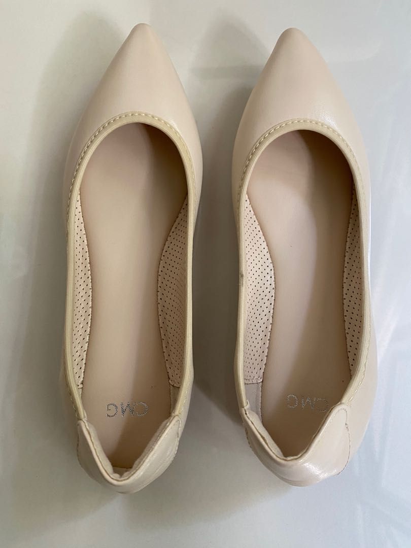 Beige pointed flats discount