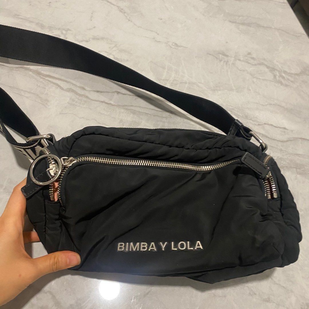 Bimba Y Lola Medium logo-plaque Crossbody Bag - Black