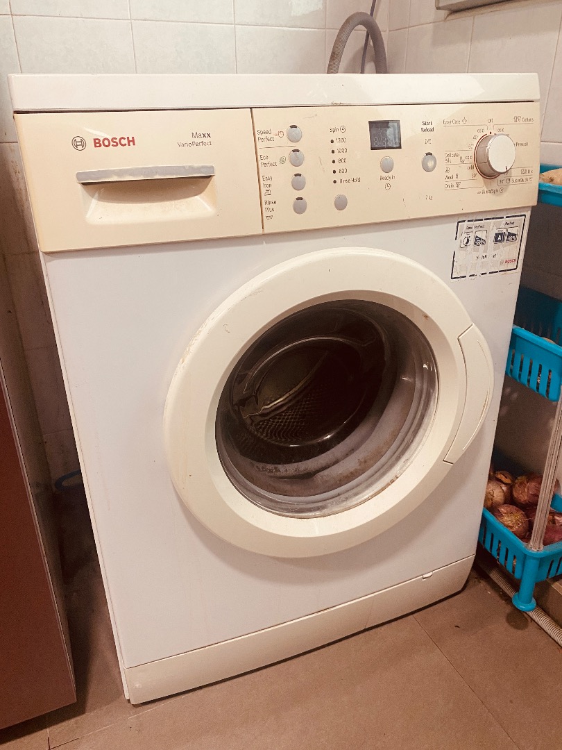 Bosch front load washing machine, immediately available, moving out