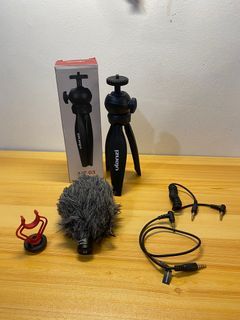 Boya Microphone & Ulanzi mini tripod