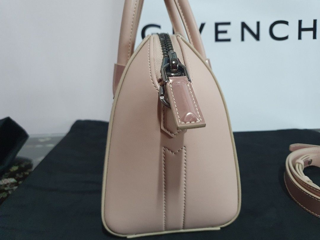 Clearance sale Brand new Givenchy Antigona Mini Full Set