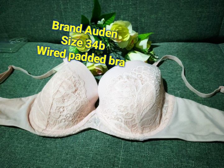 Auden 34D / 36C, Women's Fashion, New Undergarments & Loungewear on  Carousell