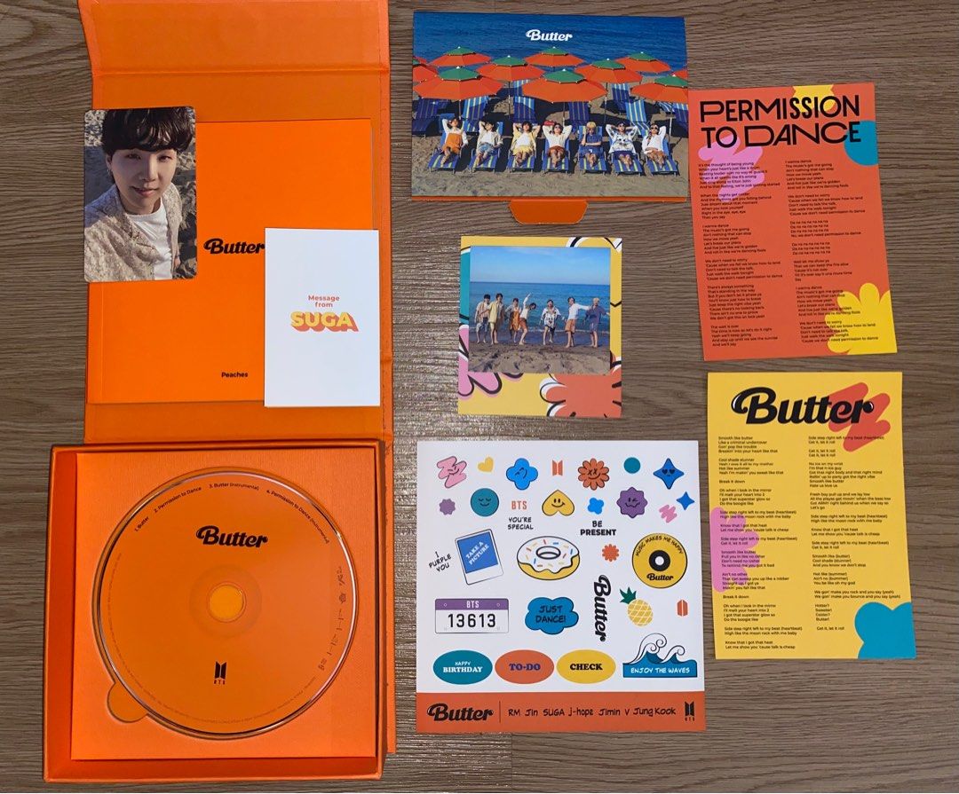 BTS BUTTER ALBUM PEACHES VERSION SET), Hobbies & Toys