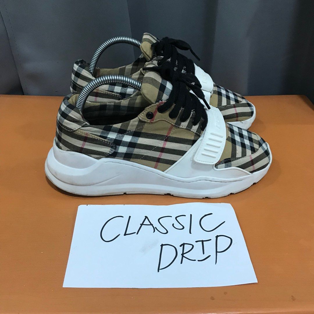 Burberry store sneakers regis