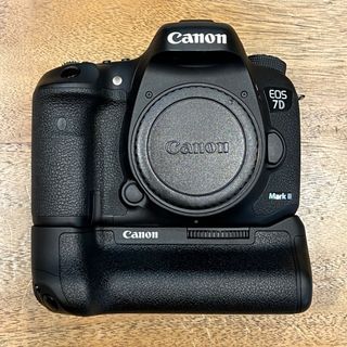 Canon 7D MK ii / Grip