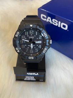 Casio men's dive style watch top