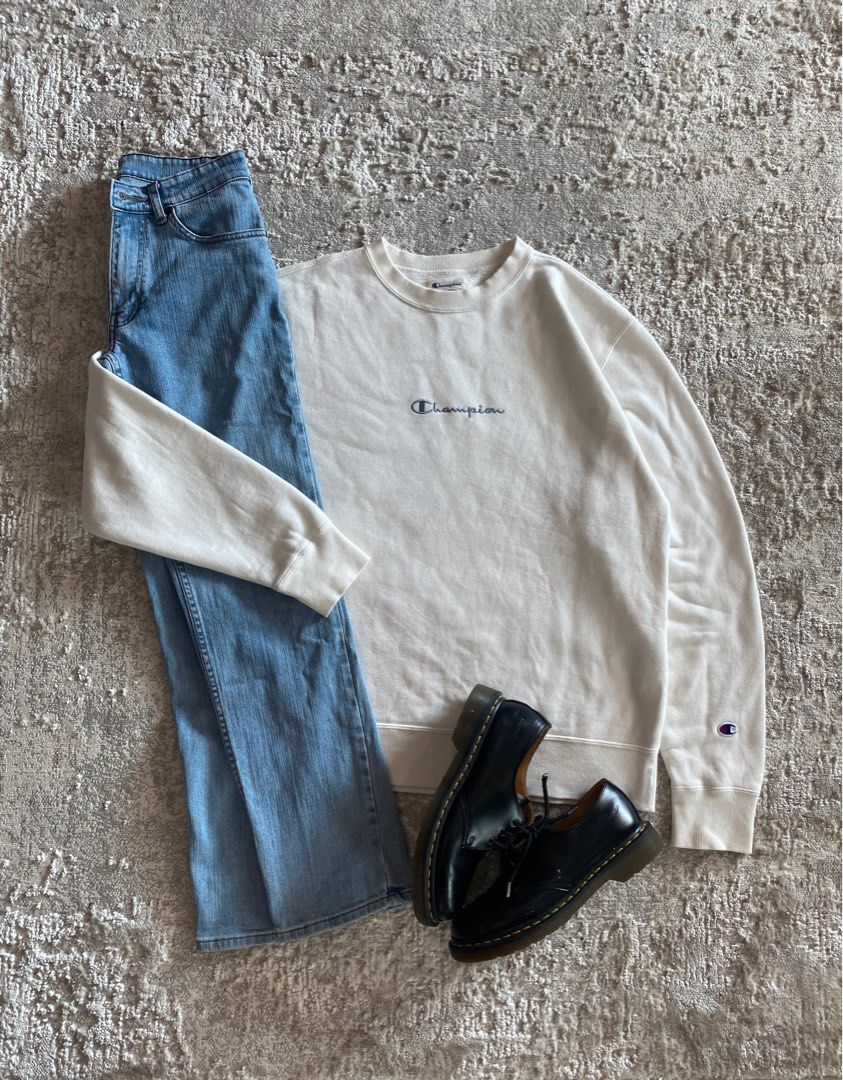 Champion store sweatshirt outfits